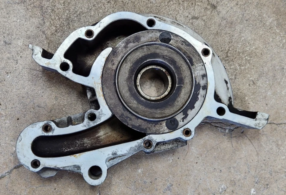 1986 Porsche 944 масляный насос 944.107.104.9R - Изображение 4 из 4