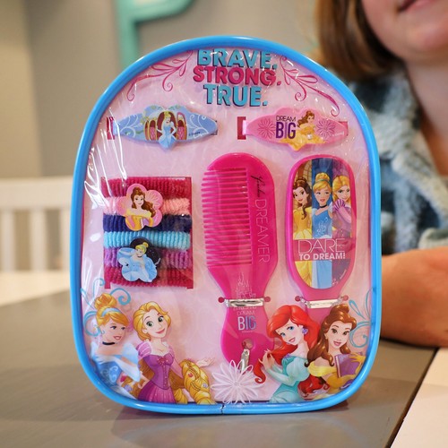 Disney Princess Girls Hair Accessories Backpack with Comb Mirror Hair Ponies - Picture 2 of 9