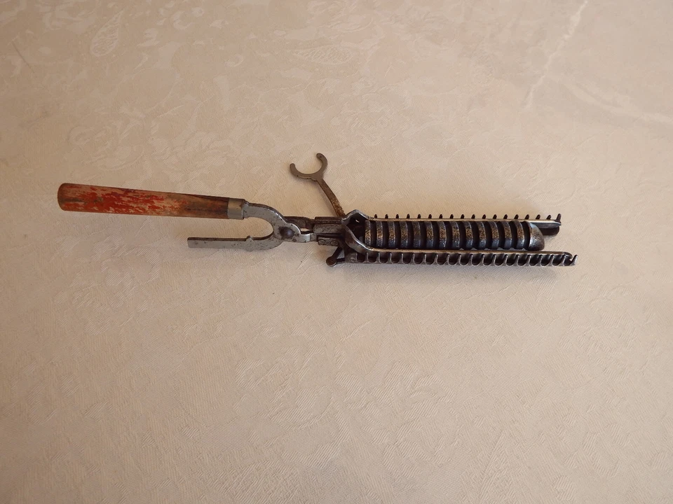 Ancien Fer à Friser Outil de Métier Coiffeur   " MON ONDULATEUR " E.C.L FRANCE - Photo 2/4