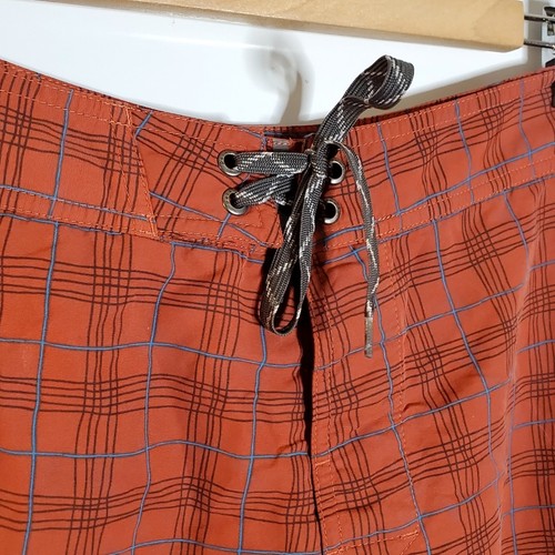 Patagonia plaid unlined Wavefarer Board Shorts in Excellent condition Size 36 - Picture 7 of 8