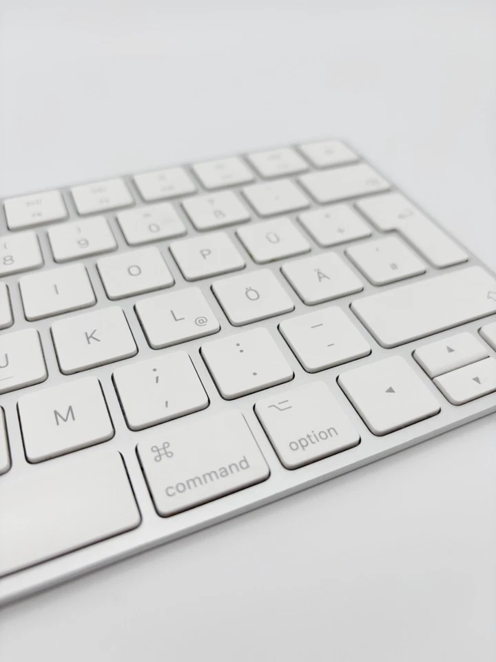 Apple Magic Keyboard 2 Generation QWERTZ Deutsch A1644 Weiß Tastatur Refurbished - Bild 4 von 4