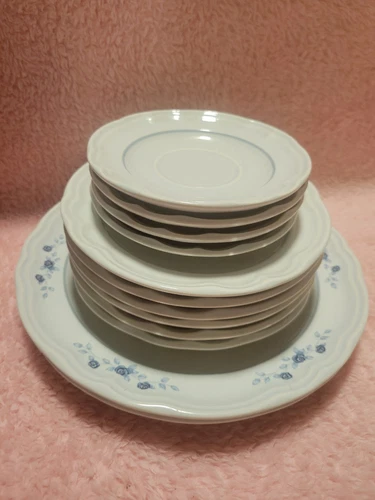 Pfaltzgraff Heirloom Stoneware Set Of 12 Dinner Plates Vintage Floral Blue Rose!