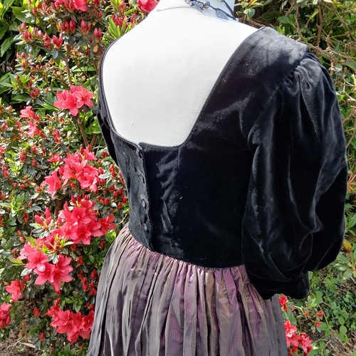 LAURA ASHLEY Vintage Dress Lustrous Velvet Taffeta Bustle Gown 80's Cosplay 12 - Picture 11 of 11
