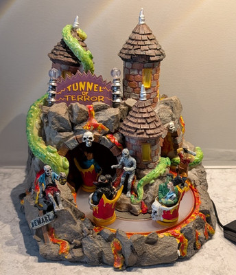 Retired 2008 Lemax Spooky Town Tunnel Of Terror