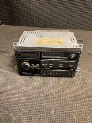 Am FM Radio Cassette Player 86120-32130 Toyota Land Cruiser Fj62 H