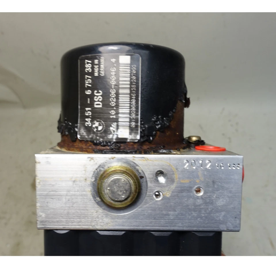 BMW E46 2000-2002 Serie 3 Z3 ABS DSC Bomba con módulo Fabricante Original *Óxido* Foto 4 de 4