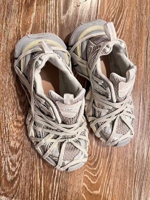 靴 BALENCIAGA 3XL EXTREME LACE Balenciaga 3XL Extreme Lace Sneakers | Saks Fifth Avenue