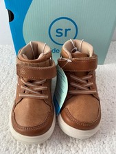 Stride Rite Little Kids Zayn Tan Faux Leather Mid Sneakers EZ ON Sz 6M NIB