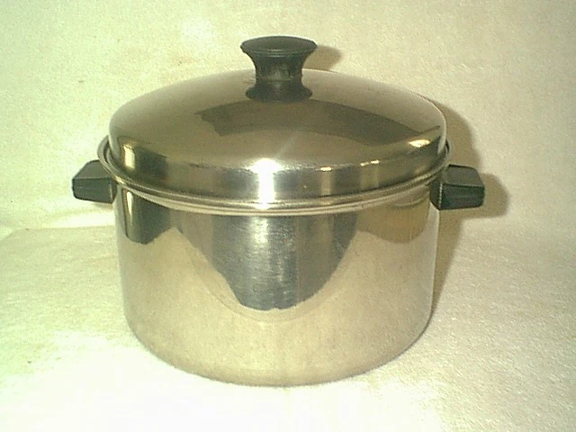 NICE VINTAGE UNIVERSAL 6 QT STOCK POT & DOMED LID 18-8 STAINLESS STEEL 3 PLY