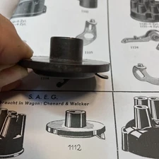 Rotor S. A. E. G. for Chenard & Walcker No. 1110 + 1111. Bakelite. NOS. NEW.