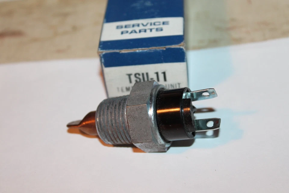 1961 年和 1963 - 1964 年 PONTIAC,1961 - 1964 年 PONTIAC TEMPEST,1967 - 1969 年 PONTIAC FIREBIRD — 第 2/4 张图片