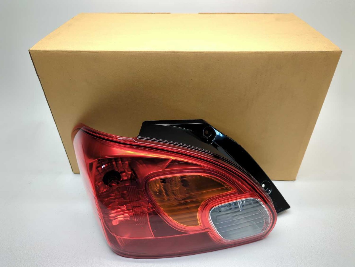 New OEM Genuine Mitsubishi Tail Light Lamp 2014-2016 Mirage