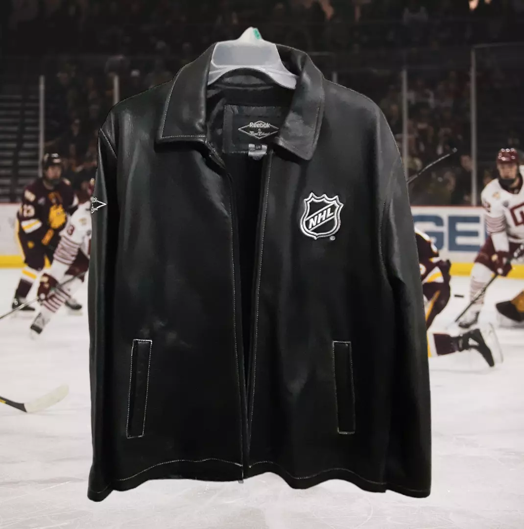 Reebok best sale jacket online