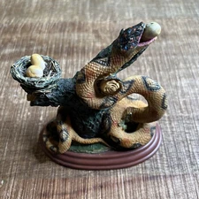 K’s Collection Sneeky Snakes Wall Sculpture – Rattlesnake & Nest (Hand-Painted)