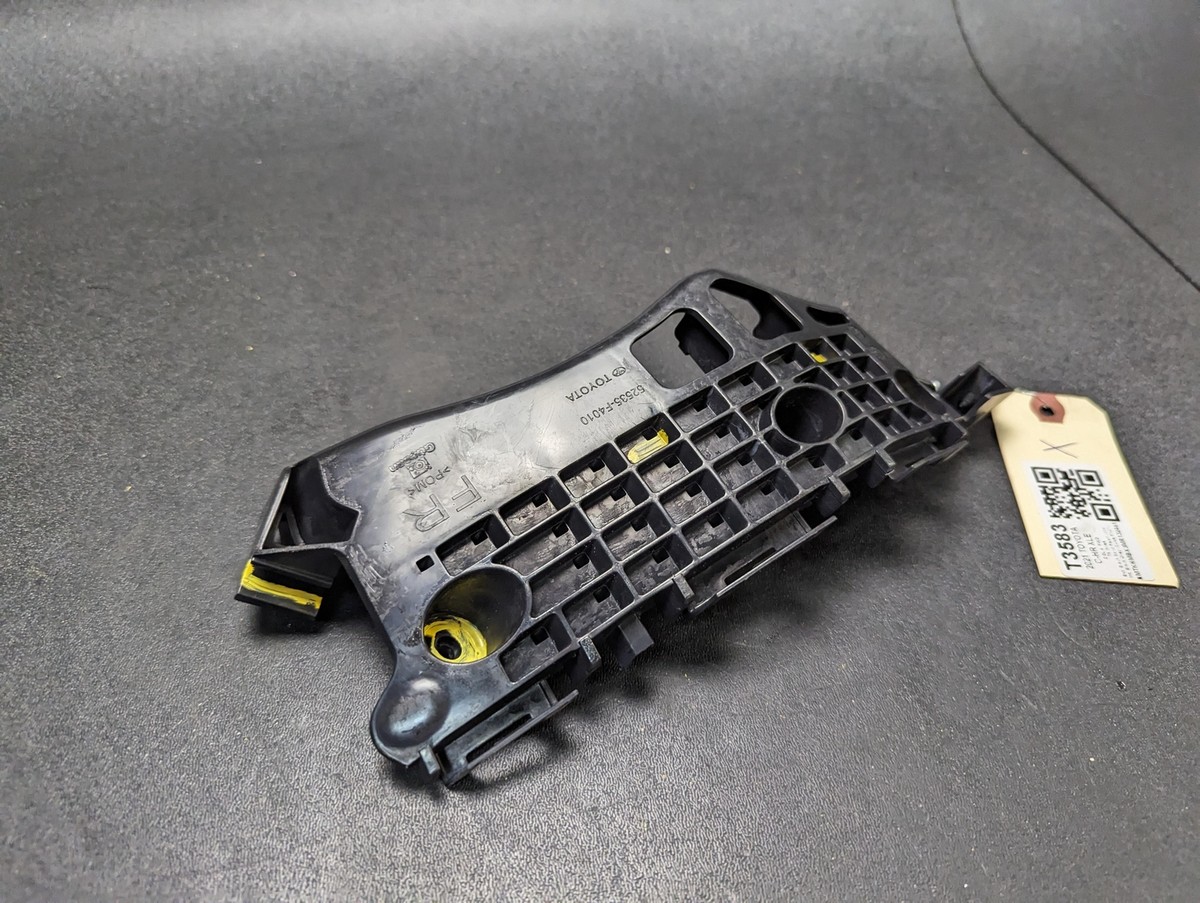 Front Bumper Right Side Bracket 2021 Toyota C-HR 52535-F4010 2018