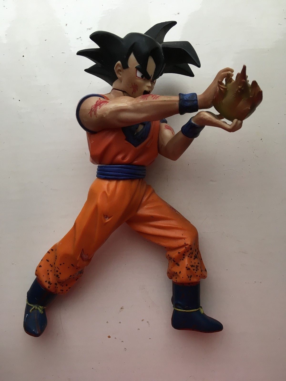 2002 Figura De Acción Grande Goku Dragon Ball Z Dañado