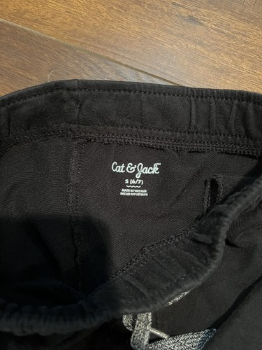 Cat And Jack Boy Black Sweat Shorts size Small 6/7 - Picture 3 of 3