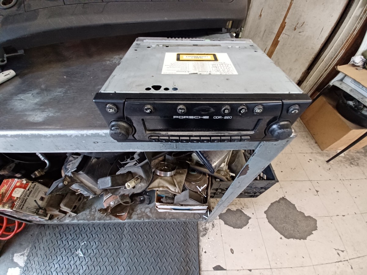 97-04 Porsche Boxster 986 Carrera 911 996 CDR220 Radio CD Player