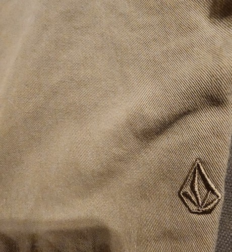 Pantalones Cortos Volcom Para Hombres 38 X 10" Caqui Marrón Tostado Modernos Pierna Cónica Patín Chino - Imagen 5 de 12