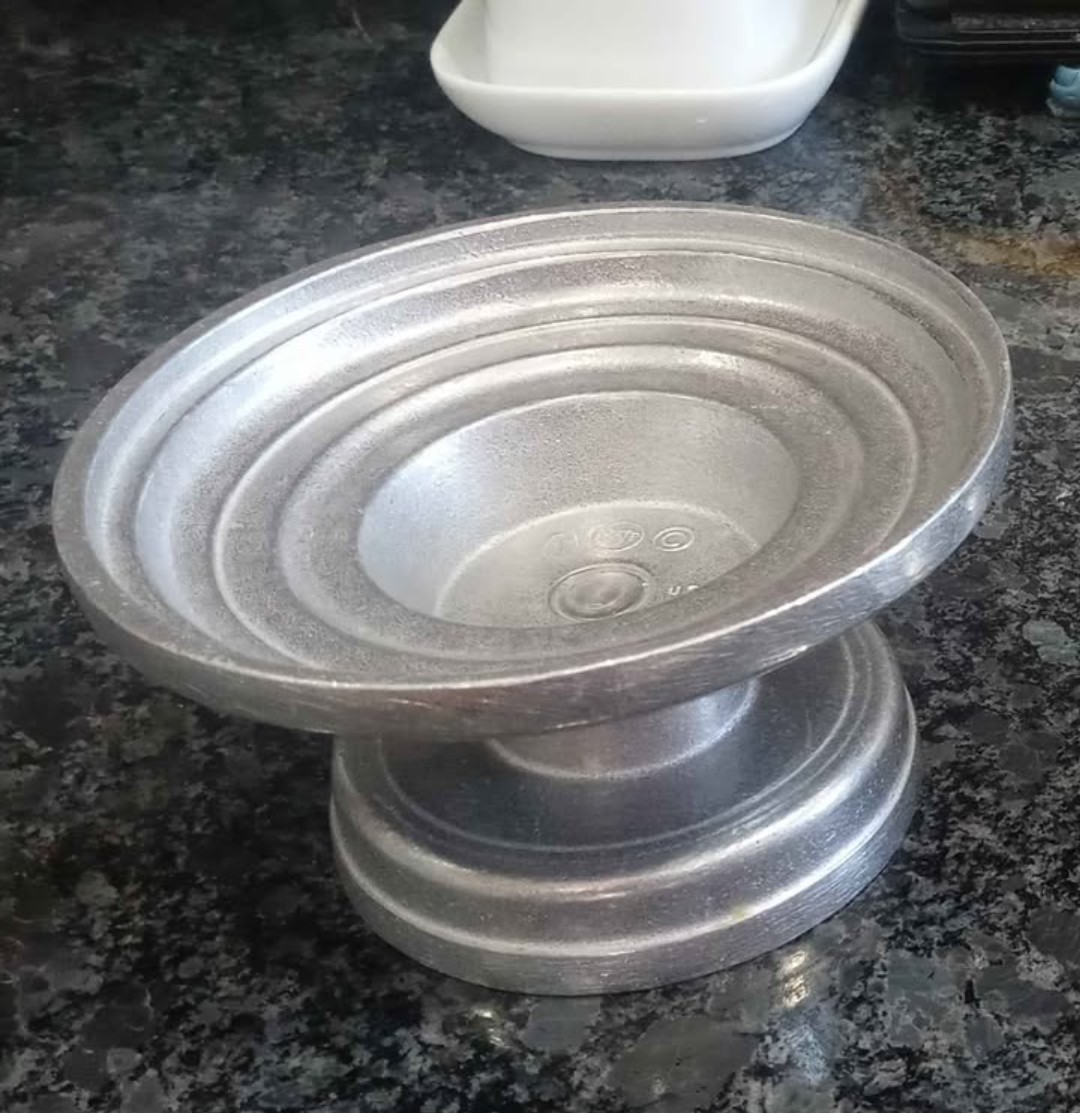 Wilton Pewter Pedestal Candle Holder Collectible Metalware Columbia PA USA thumbnail 5