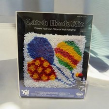 Vintage Yarn Kits Latch Hook Kit White Colorful Balloons Pillow Wall Art Sealed