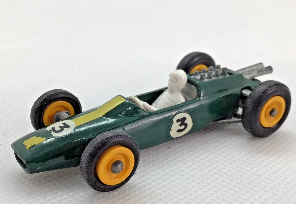 Lot of 2 Matchbox Lesney No.19 Lotus & No.52 B.R.M. Race Cars Green & Blue - Image 2 of 4