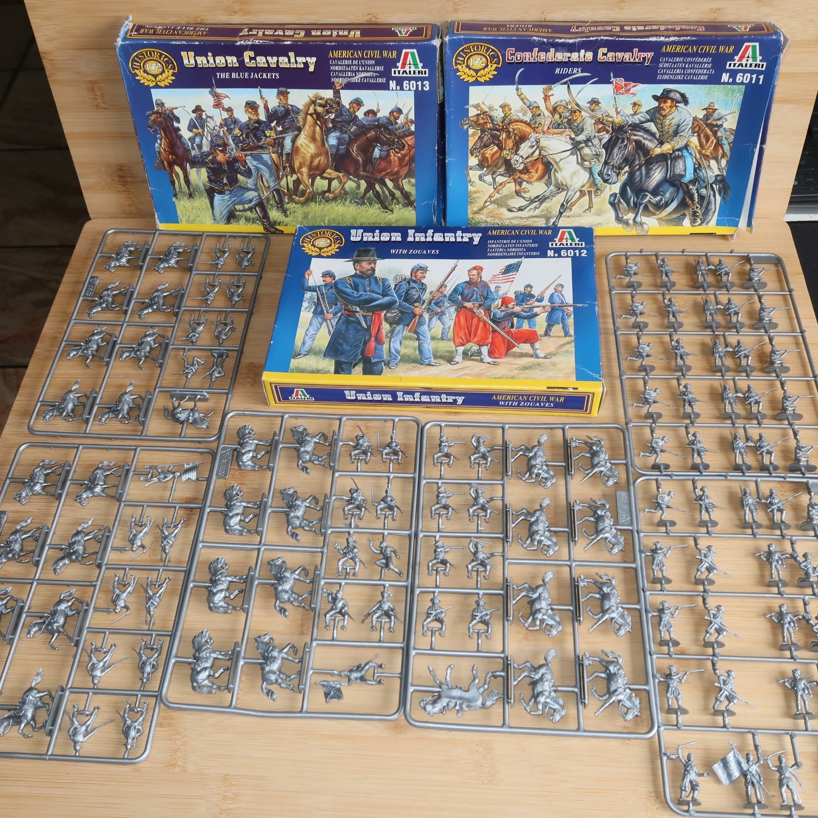Italeri American Civil War Models Bundle 1:72 Confererate Union Cavalry Infantry