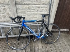 Cannondale Road Bike – Carbon Frame – Shimano Groupset