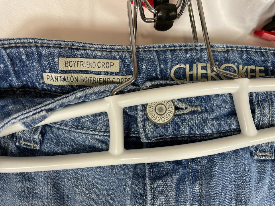 Pantalones de mezclilla cortos Cherokee Boyfriend para niñas talla 14 Foto 2 de 4