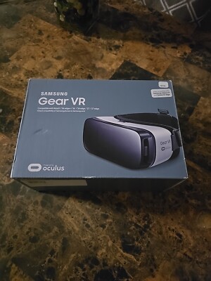 Samsung Gear VR powered by Oculus SM-R322 NEW open box