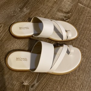 michael kors pratt flat sandals
