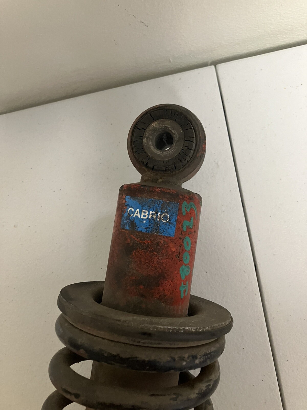 Ferrari shock absorber carriolet 114809