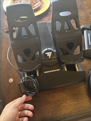 Thrustmaster flight set for simulator gaming