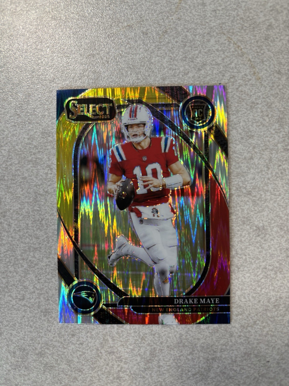 2024 Panini Select - Club Level Drake Maye #218 Red and Yellow Shock (RC)