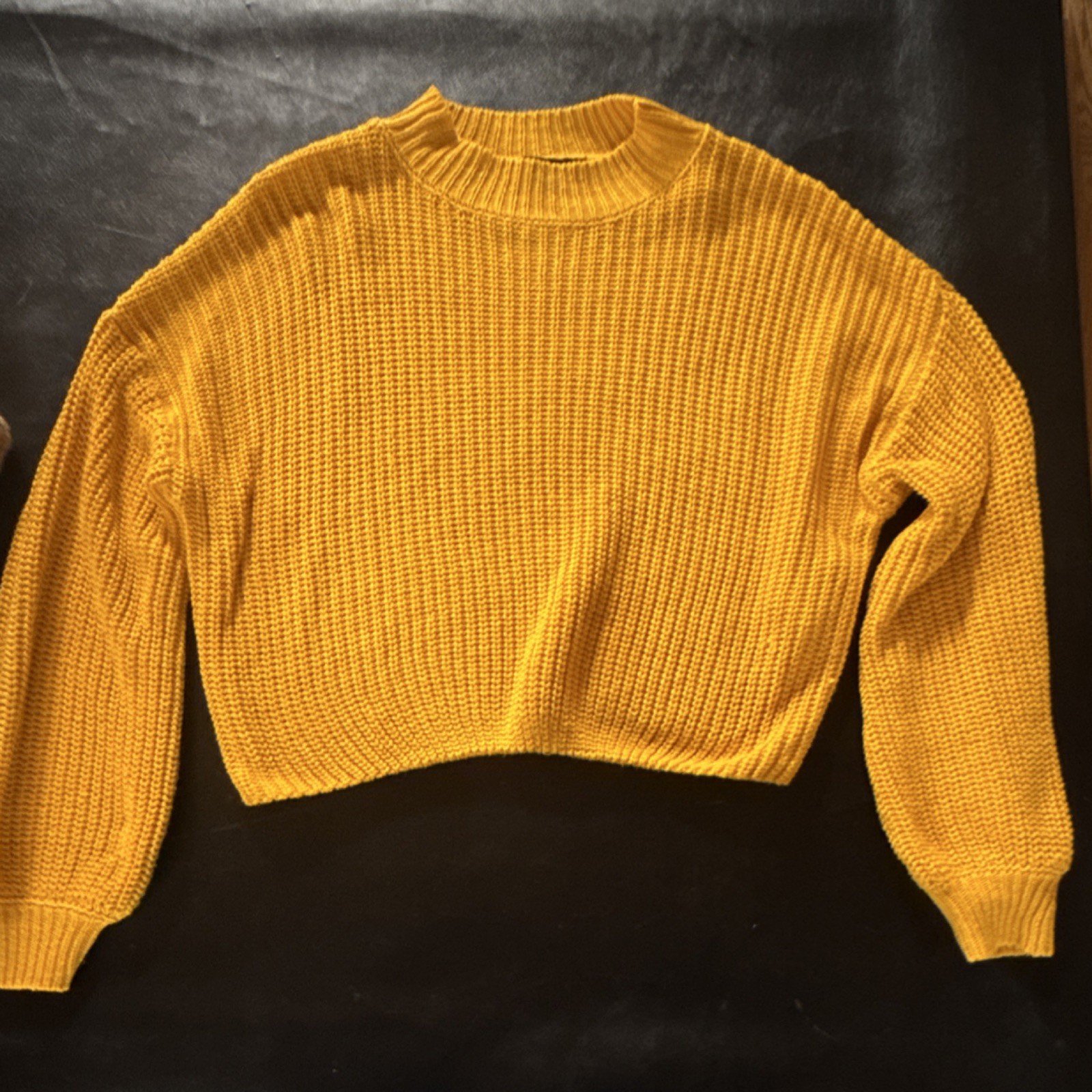 FOREVER 21 Chunky-Knit Pullover Sweater Yellow Cropped Size M Women