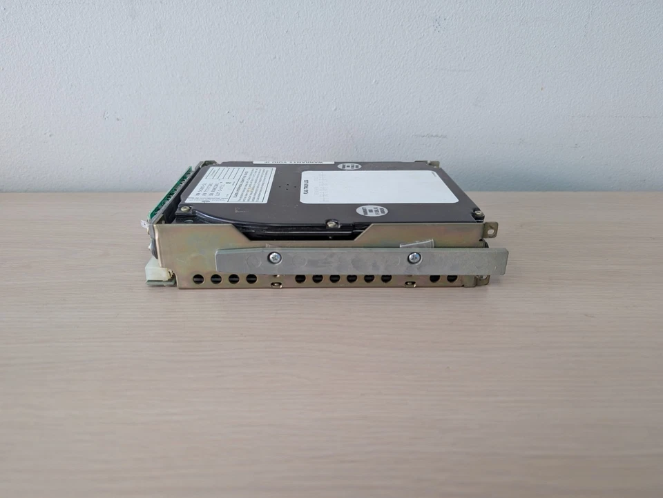 Vintage Imprimis 94205-51 77747201 40MB 5.25" Hard Disk Drive - Image 4 of 4