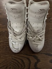 Edea Chorus 235 White Figure Skates Boots Only, Lace-Up Stiff Leather 235C