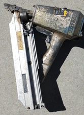 Duo-Fast Strip Framing Nailer Nail Gun Pneumatic Air CN-325