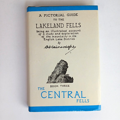 A Pictorial Guide to the Lakeland Fells; Book Three The Central Fells