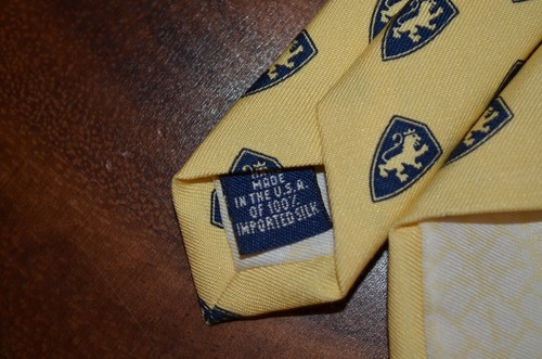 Vineyard Vines Flagler College Lion Crest Silk Neck Tie Custom Collection Yellow - Picture 6 of 7