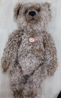 Steiff large 24