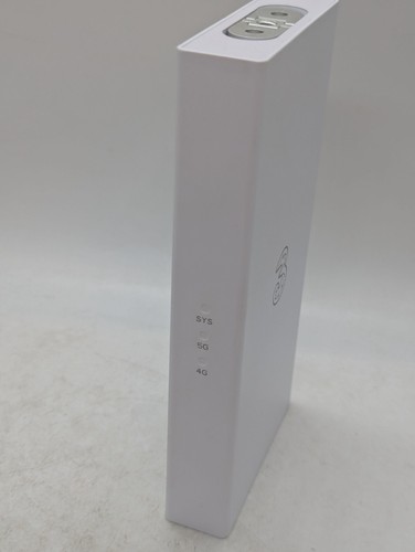 Greenpacket Y5-210MU 5G outdoor home hub Three - Afbeelding 9 van 18