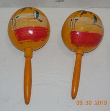 Pair of Handmade maracas Yellow