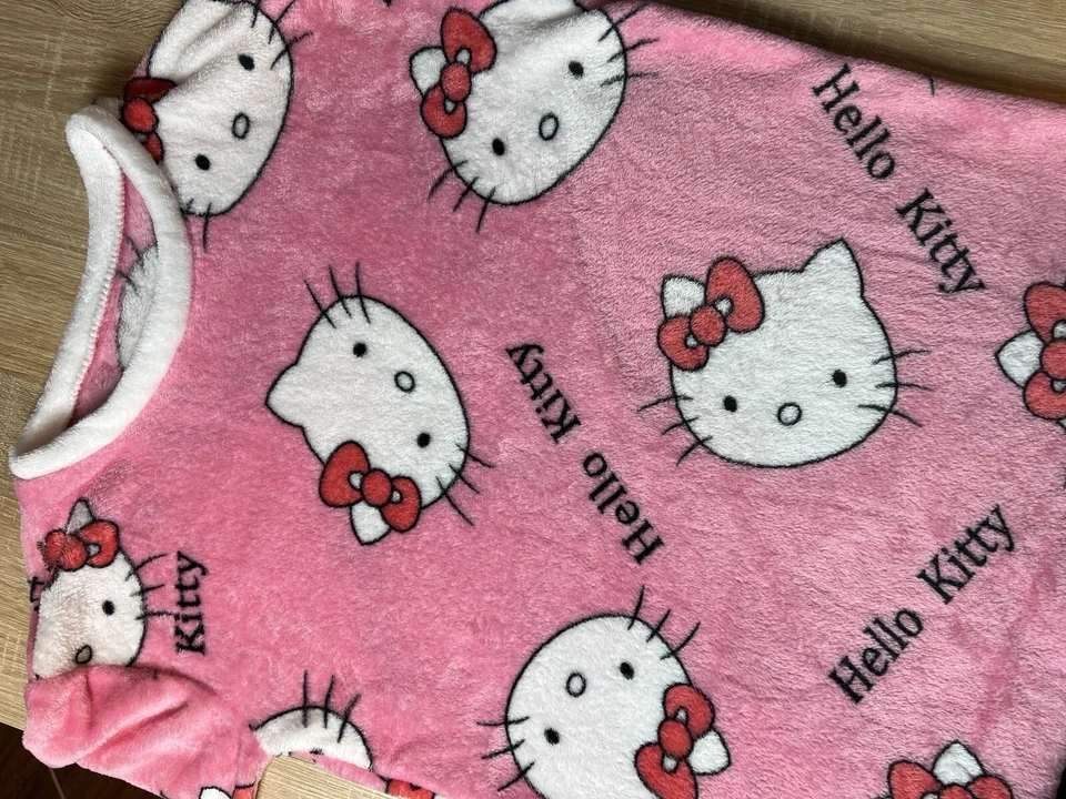 Lindo camisón estilo Y2K de Hello Kitty Foto 4 de 4