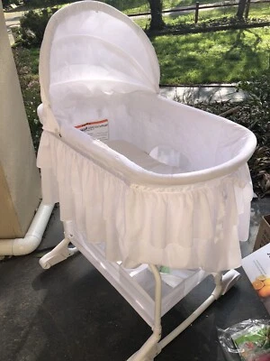 gumtree bassinet