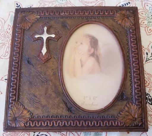 Marco de fotos ovalado con cruz Rainbow Inc Dallas TX 4x6 Foto 3 de 3