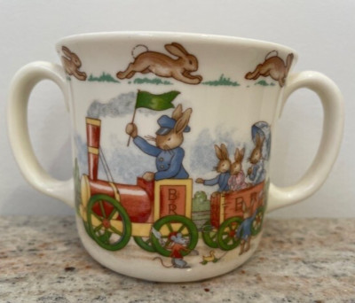 Vtg 80s Royal Doulton BUNNYKINS Bunny Town To the Station double handle kids mug