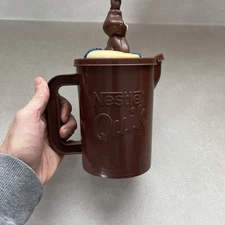 VTG Nestle Quik Nesquik Bunny Rabbit Chocolate Milk Mixer Pitcher Cocoa Cup