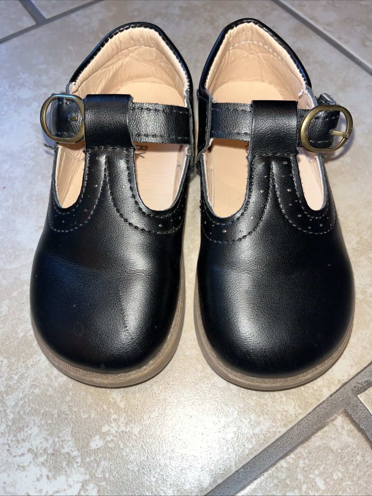 (28)  Black Us 11
