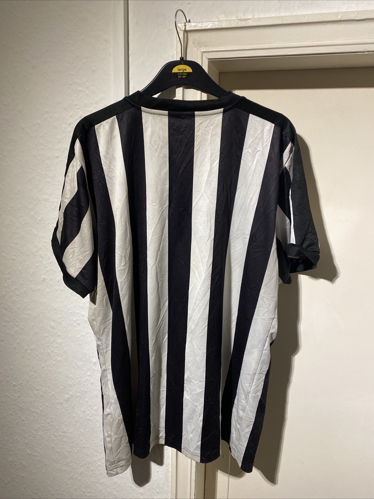 Newcastle United Puma 2017/18 125th Anniversary Home Shirt, Size XXL thumbnail 4